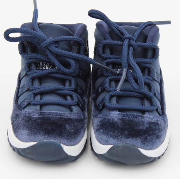 Jordan 11 Retro (TD) 4C – Midnight Navy – Mint Condition - Picture 2 of 8